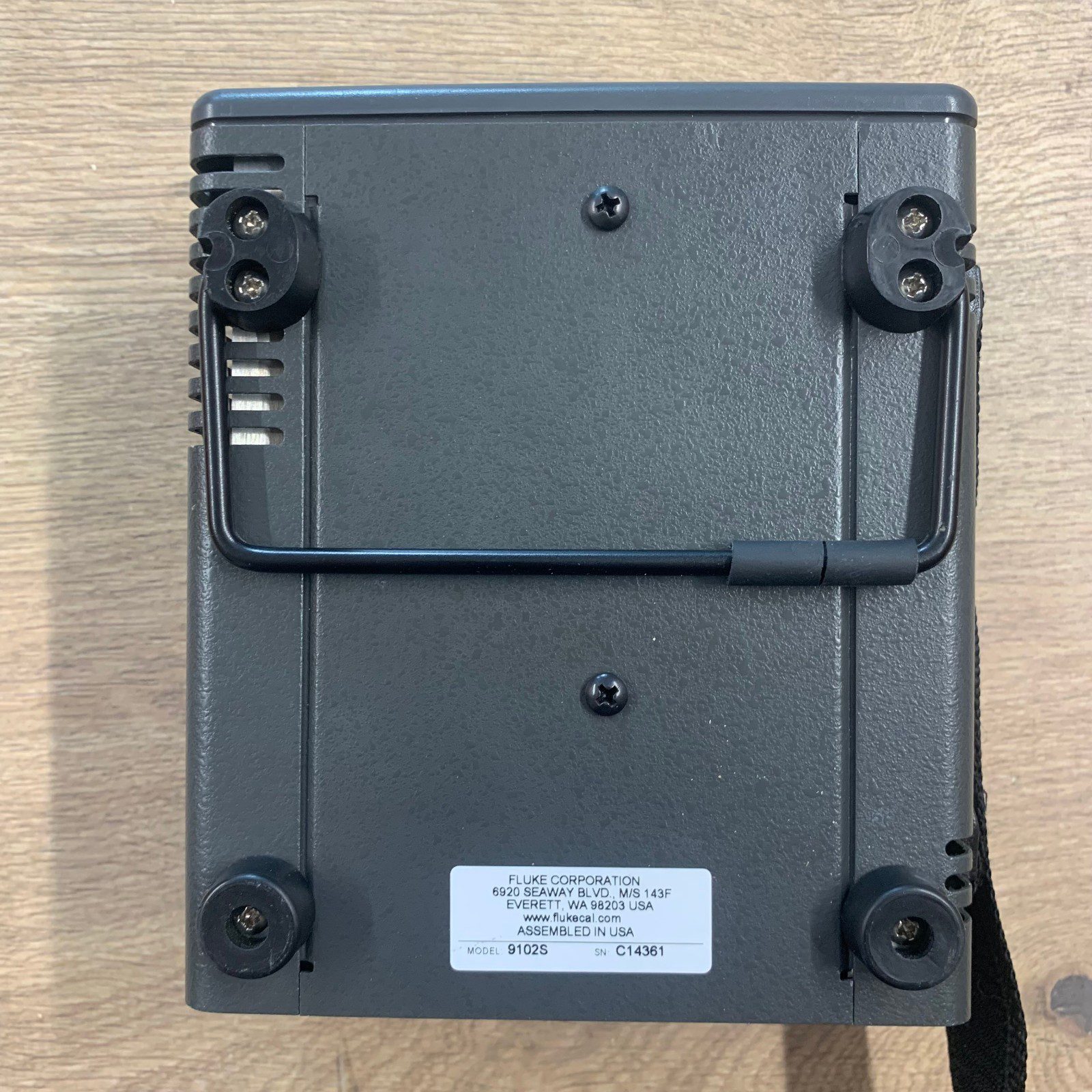 Fluke 9102S Dry-Well Temperature Calibrator 100-240V Used - Image 9
