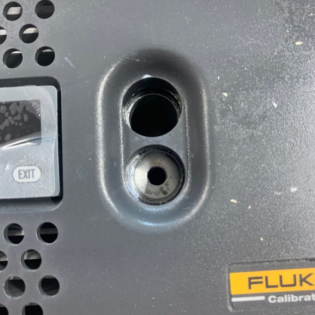 Fluke 9102S Dry-Well Temperature Calibrator 100-240V Used