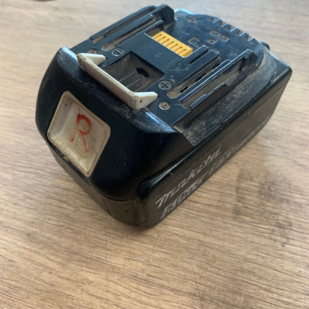 Makita BL1850B 18V 5.0Ah 90Wh Li-Ion Battery Pack Good Used