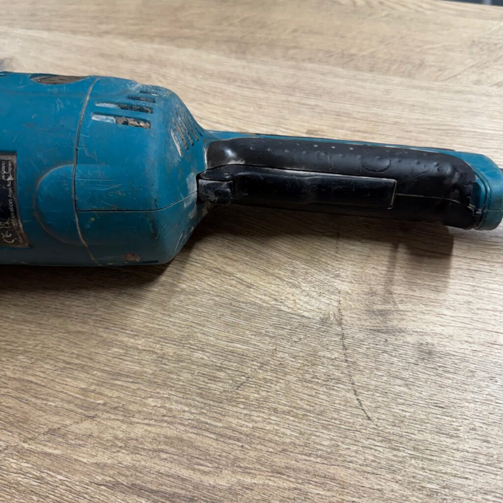 Makita GA9020S 110V 230mm 2000W Angle Grinder Side Handle Used