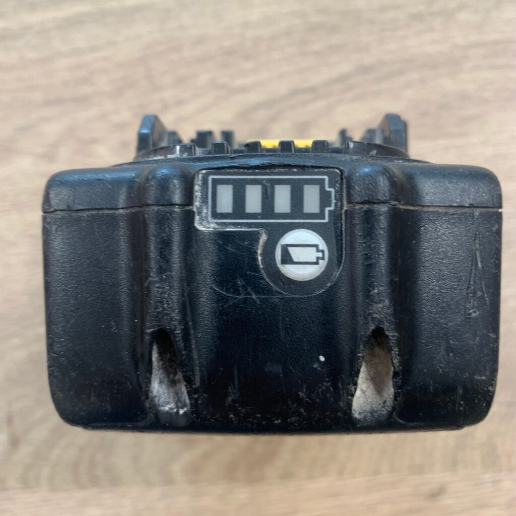 Makita BL1850B 18V 5.0Ah 90Wh Li-Ion Battery Pack Used