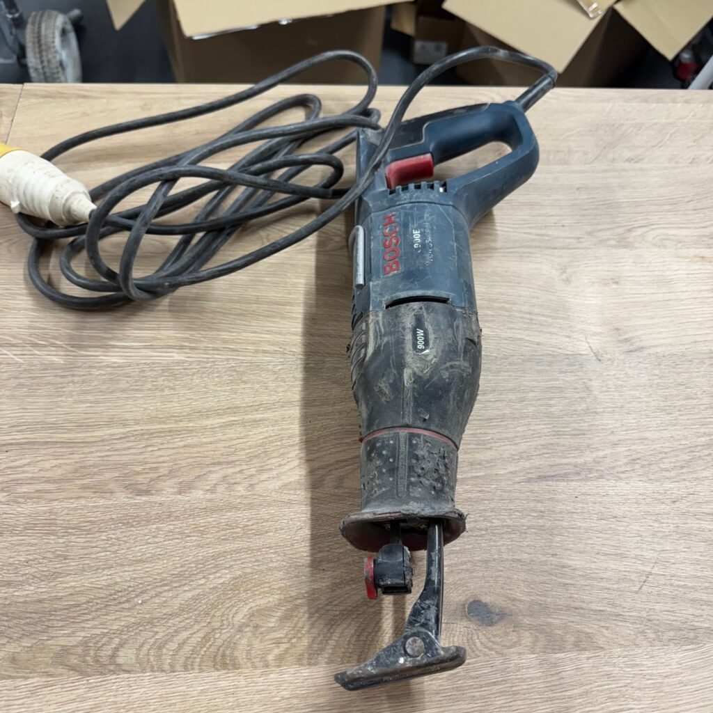 Bosch GSA 900 E Professional 110V Reciprocating Saw – Used