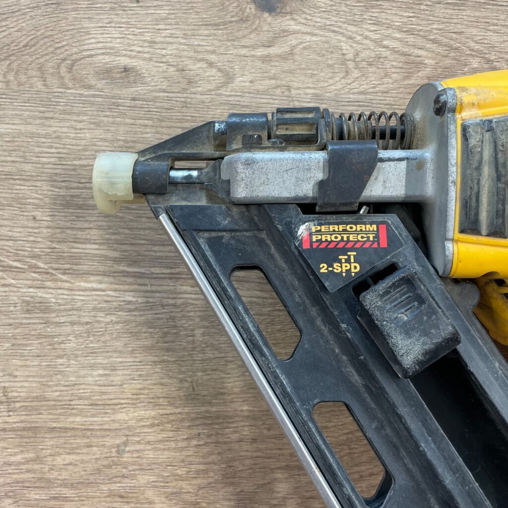 DeWalt DCN692 18V XR Brushless 2-Speed Framing Nailer Nail Gun Body Only