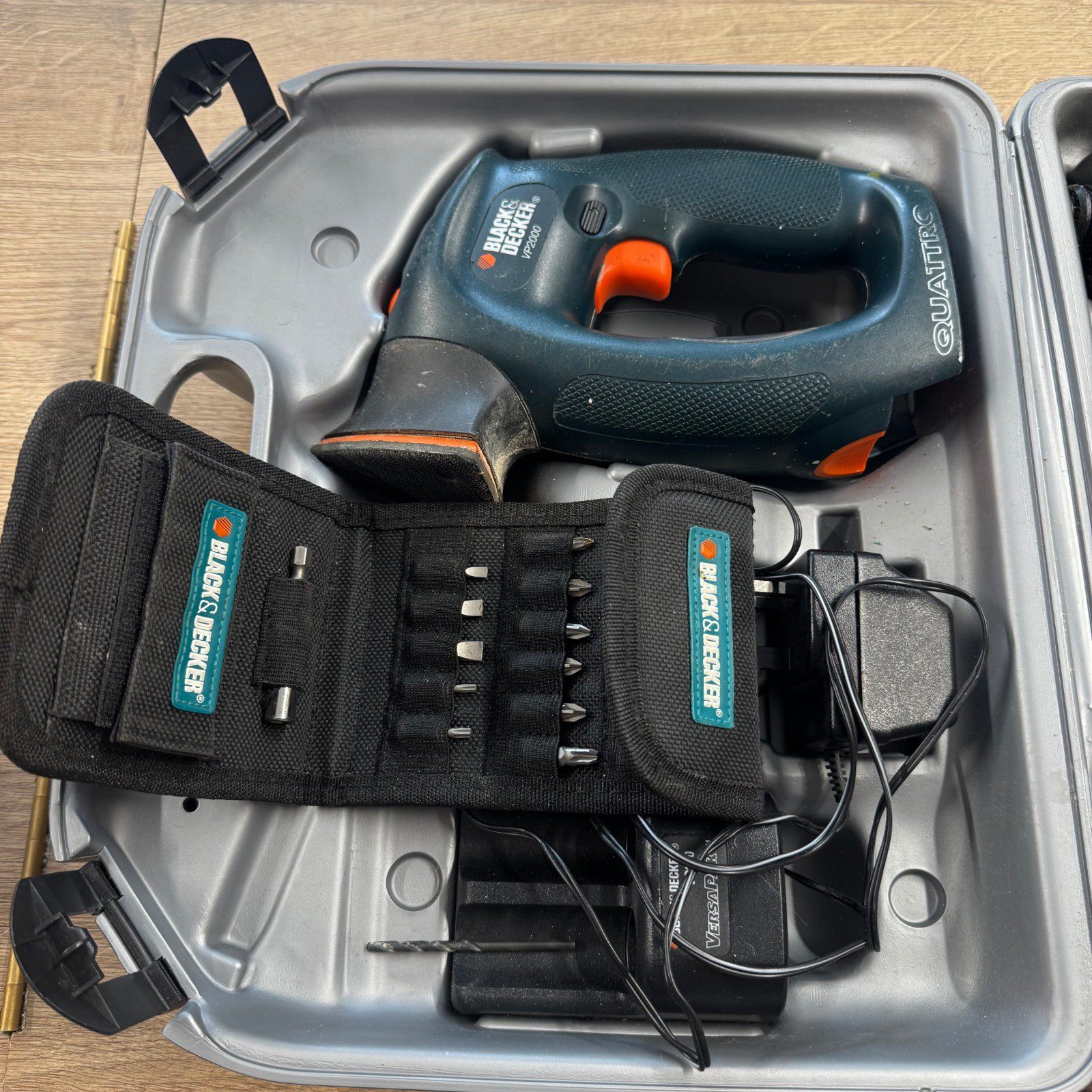 Black & Decker Quattro VP2000 7.2V Cordless Multi Tool Kit VersaPak Batteries Ca - Image 1