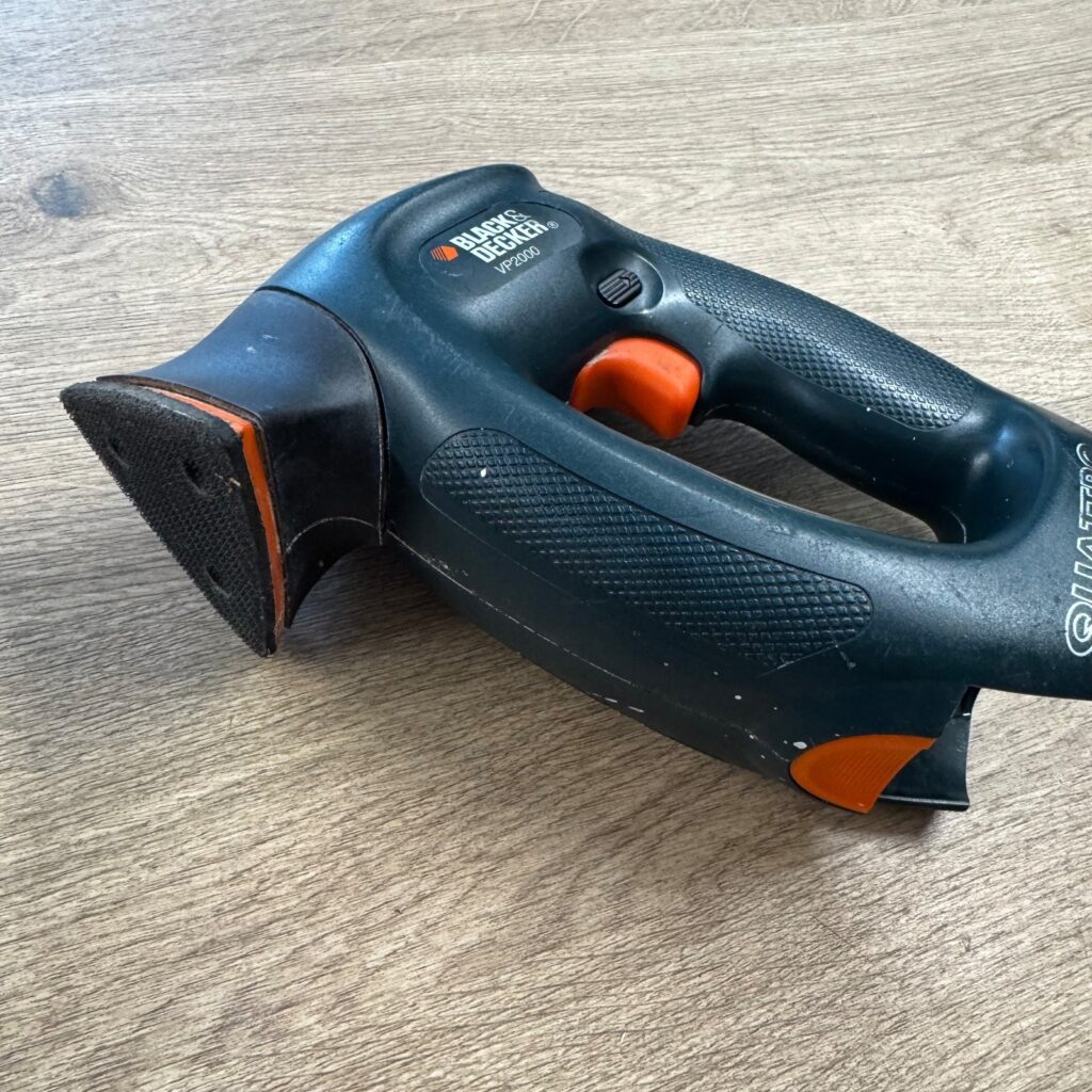 Black & Decker Quattro VP2000 7.2V Cordless Multi Tool Kit VersaPak Batteries Ca