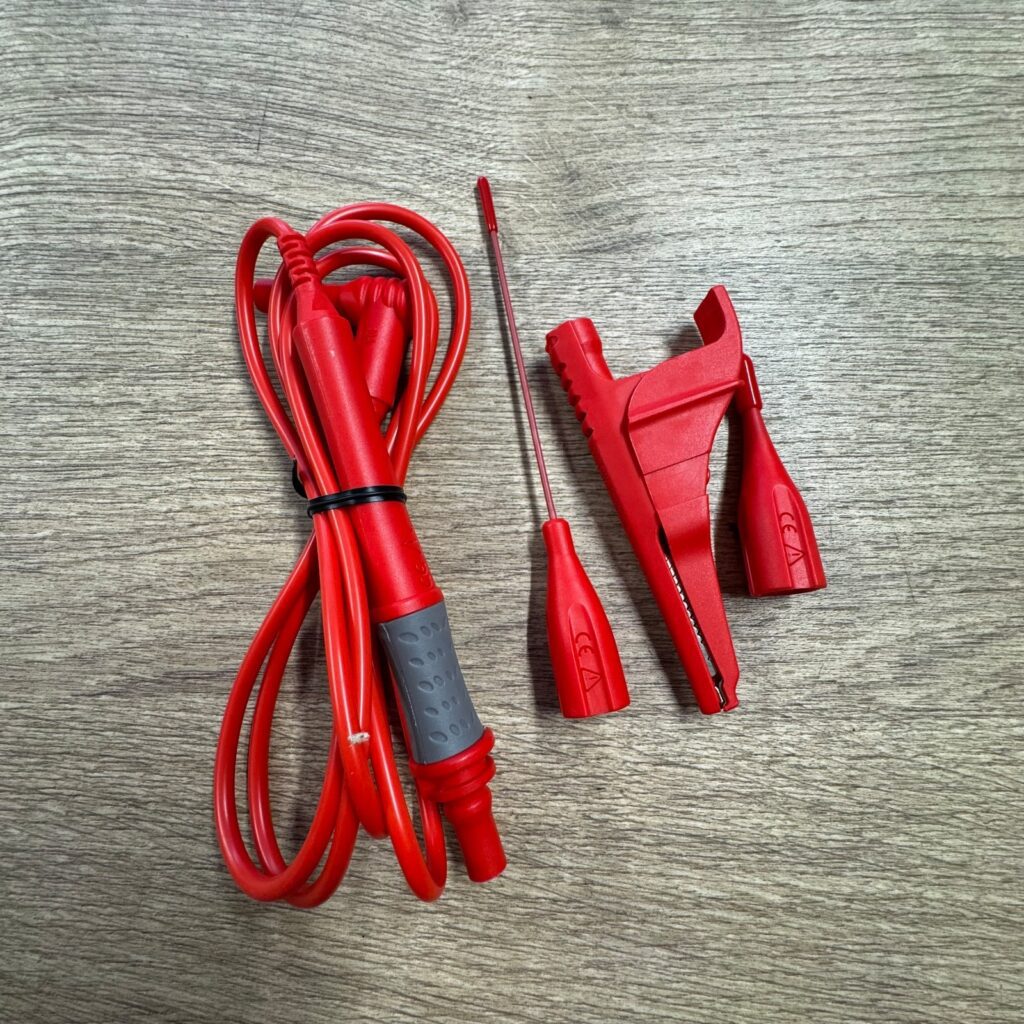 Megger MIT220 250V 500V Insulation Continuity Tester Leads Case