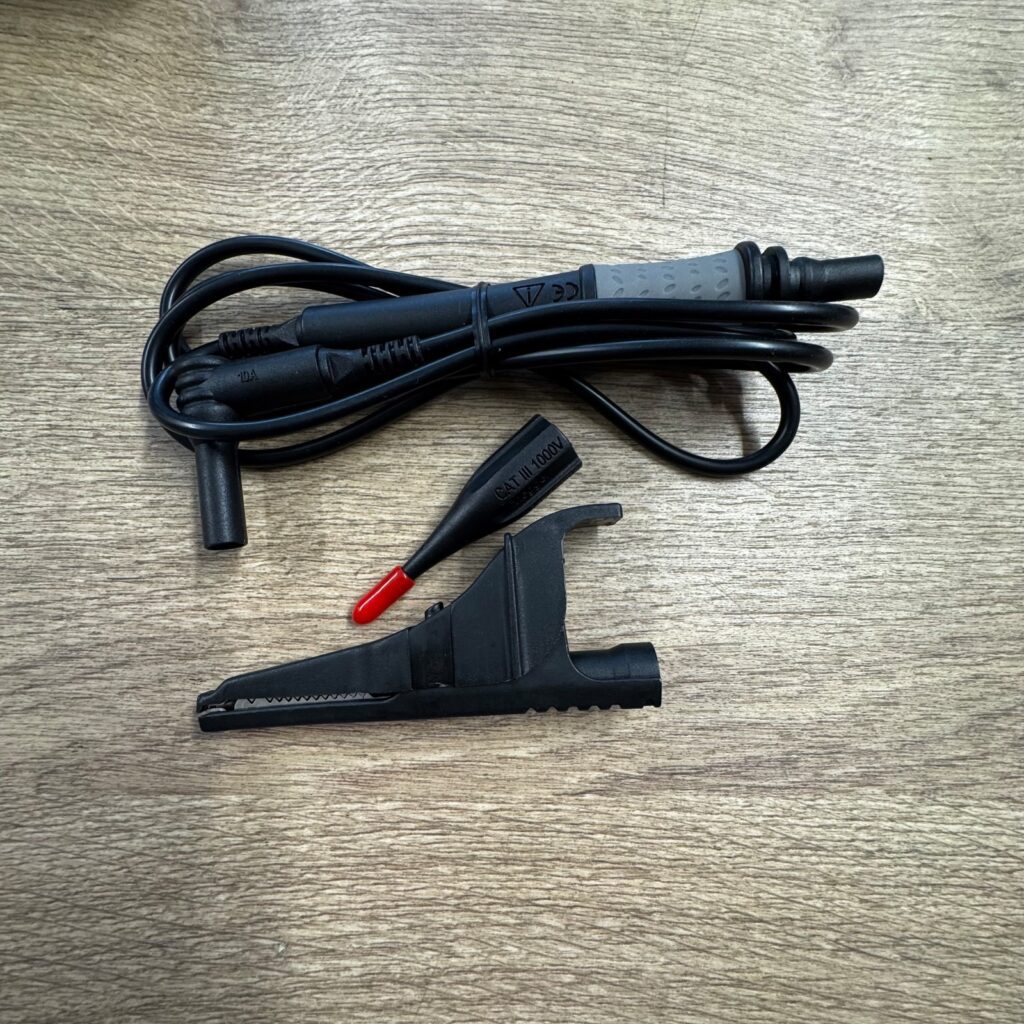Megger MIT220 250V 500V Insulation Continuity Tester Leads Case
