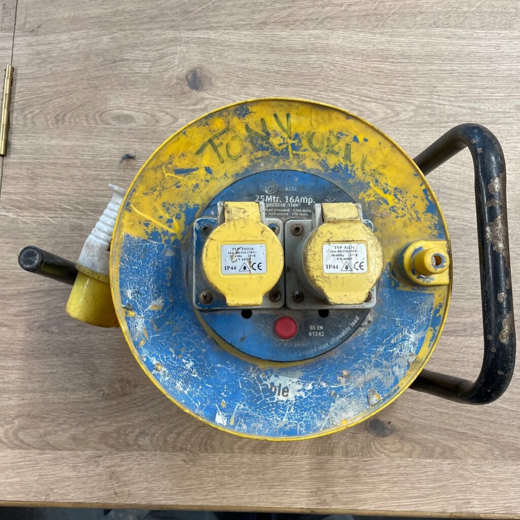 25m 110V 16A 2 Way Site Extension Cable Reel JR22516 IP44