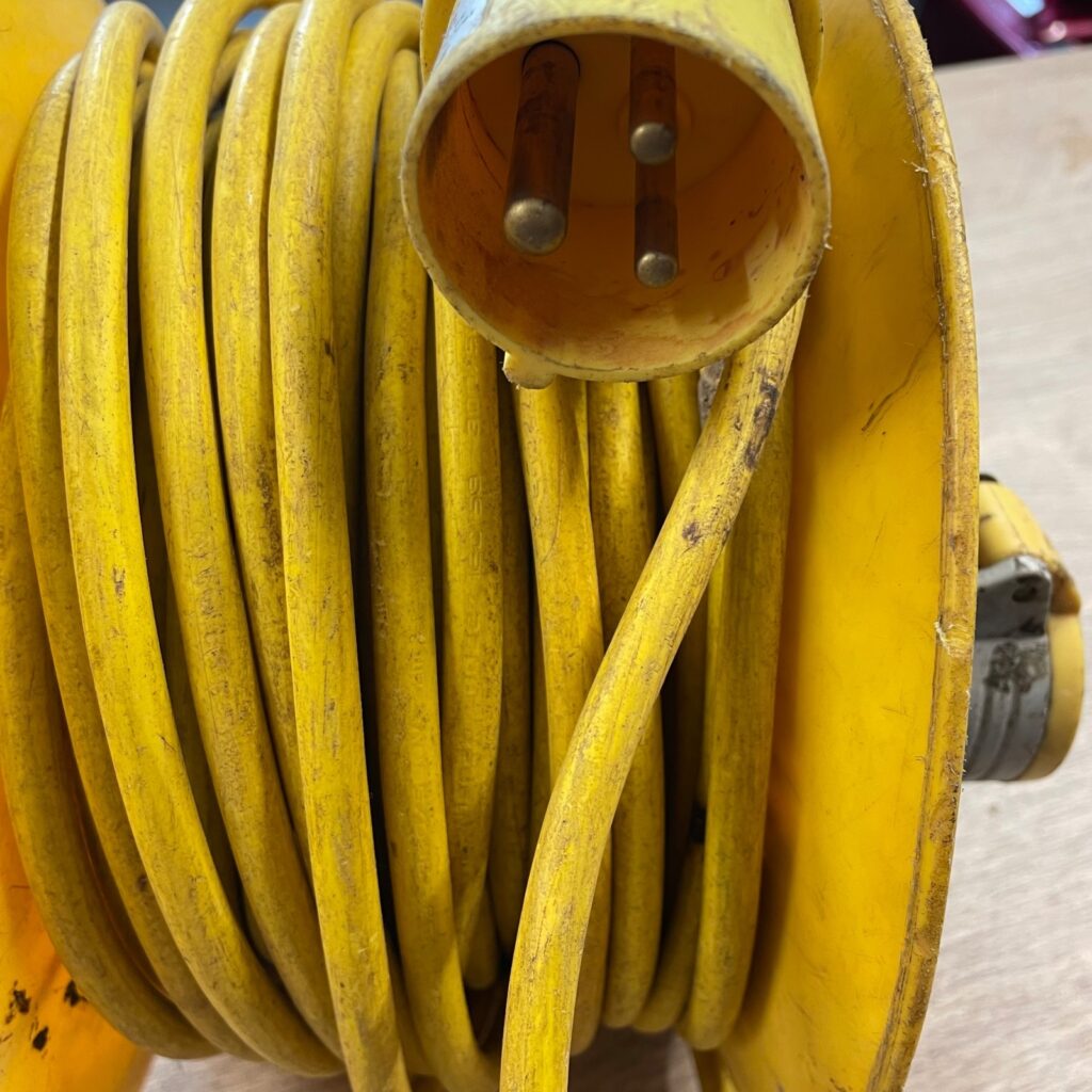 25m 110V 16A 2 Way Site Extension Cable Reel JR22516 IP44