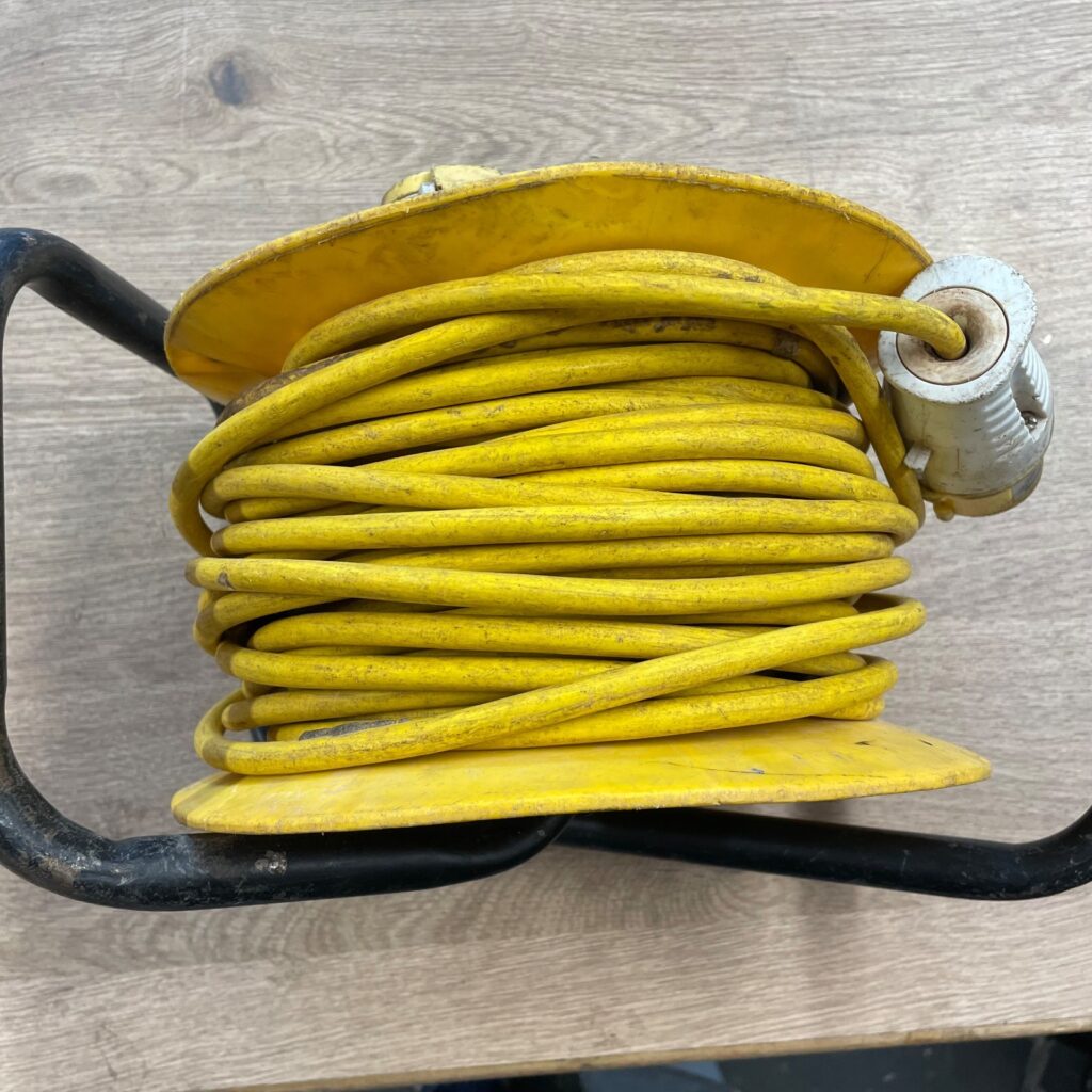 25m 110V 16A 2 Way Site Extension Cable Reel JR22516 IP44
