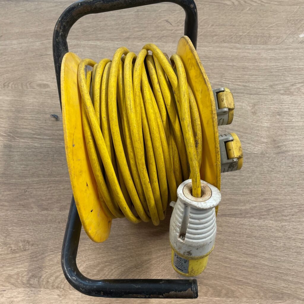 25m 110V 16A 2 Way Site Extension Cable Reel JR22516 IP44