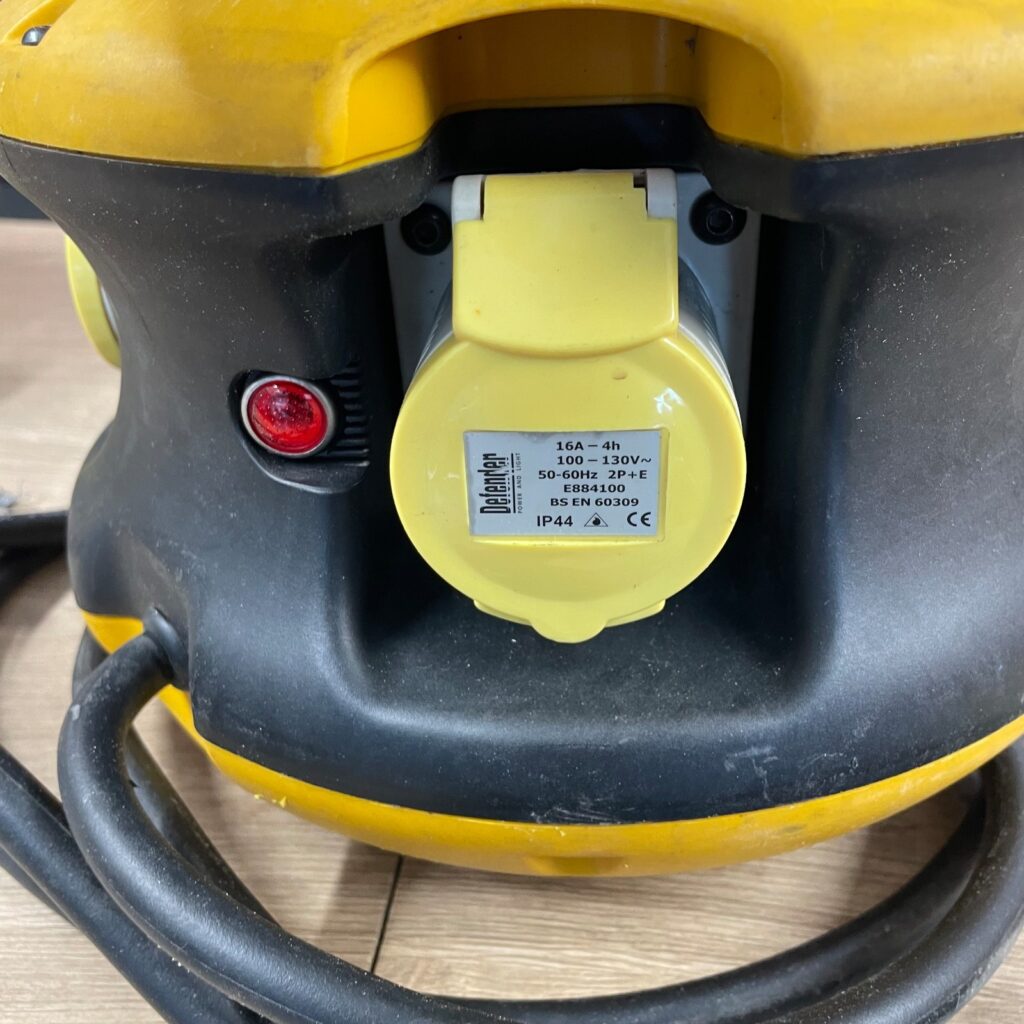 Defender E13200 110V Spider Ball 4 Way 16A Site Power Splitter IP44