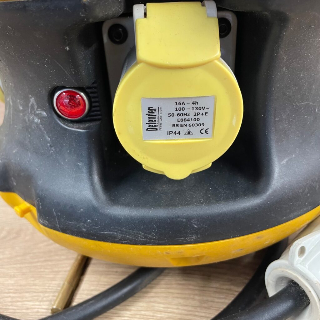 Defender E13200 110V Spider Ball 4 Way 16A Site Power Splitter IP44