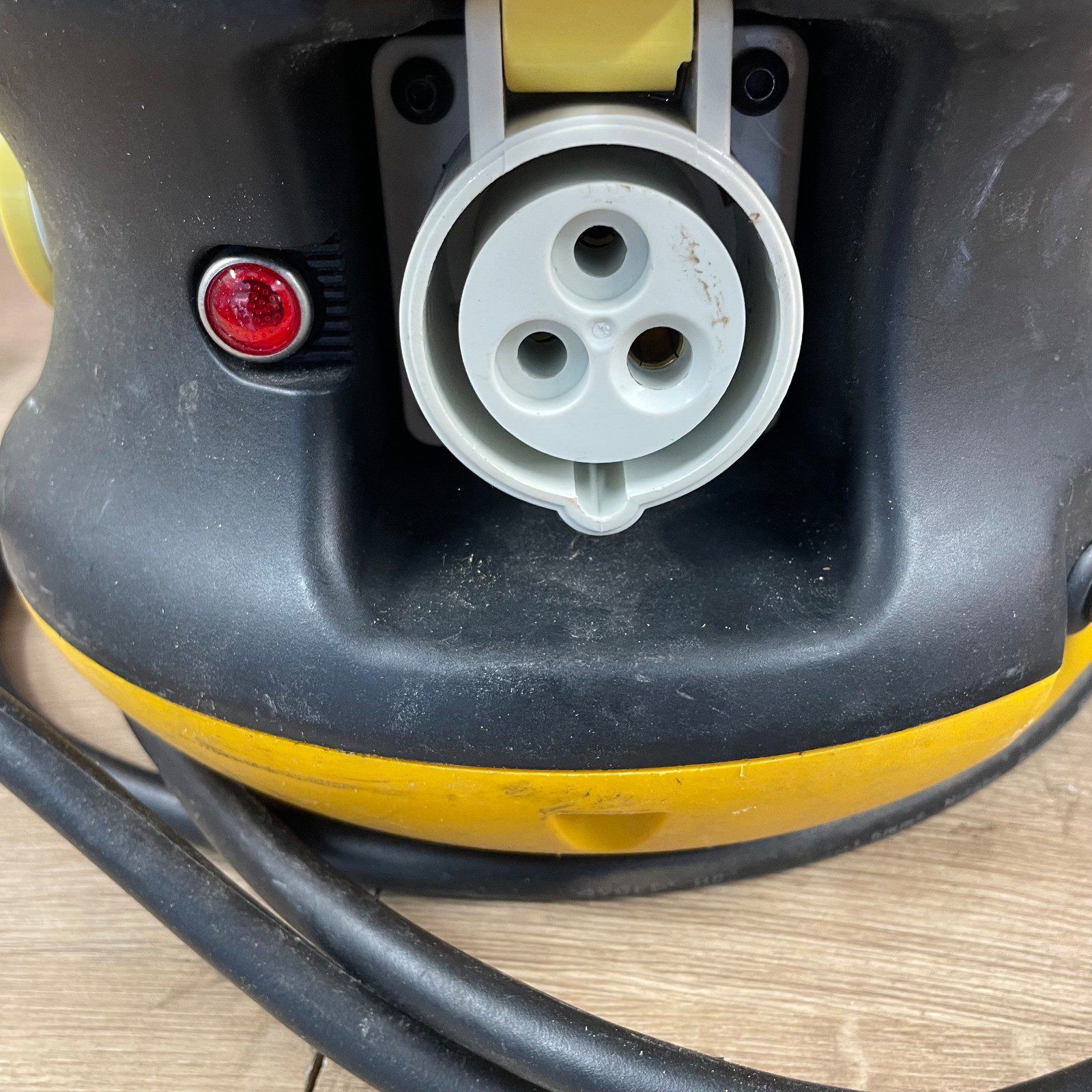 Defender E13200 110V Spider Ball 4 Way 16A Site Power Splitter IP44 - Image 13