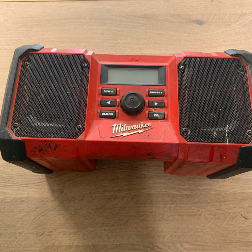Milwaukee M18 JSR 18V Jobsite Radio AM FM USB 230V Mains Good Used