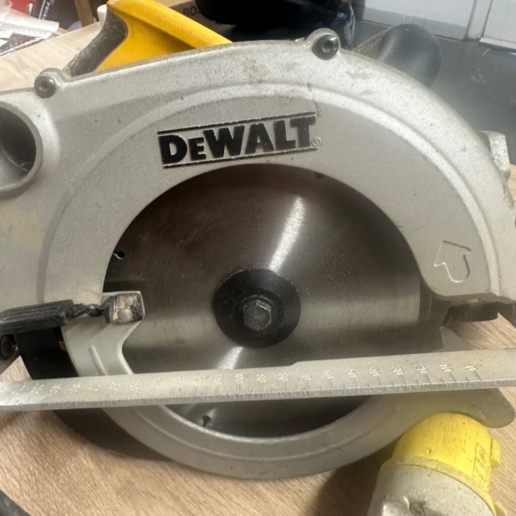 DeWalt D23650-LX Circular Saw 190mm 115V 1350W Used Electric Saw