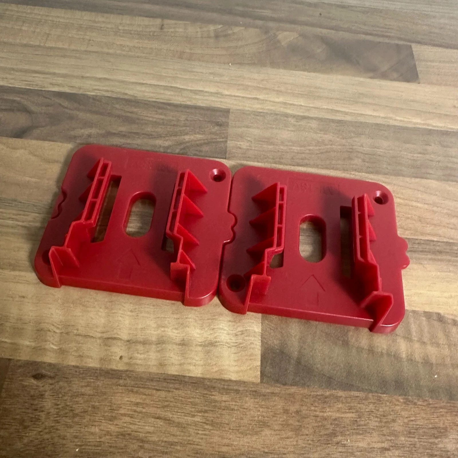 Milwaukee M18 Battery Wall Mount Holders Rack for Power Tool Storage - Image 9
