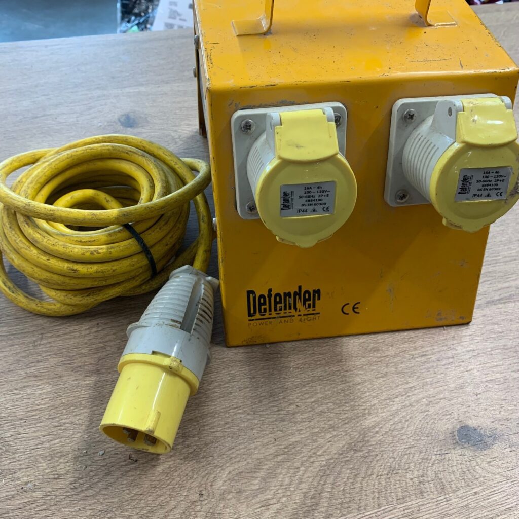 Defender E13104 110V 16A 4-Way Splitter Box Power Distribution Unit IP44