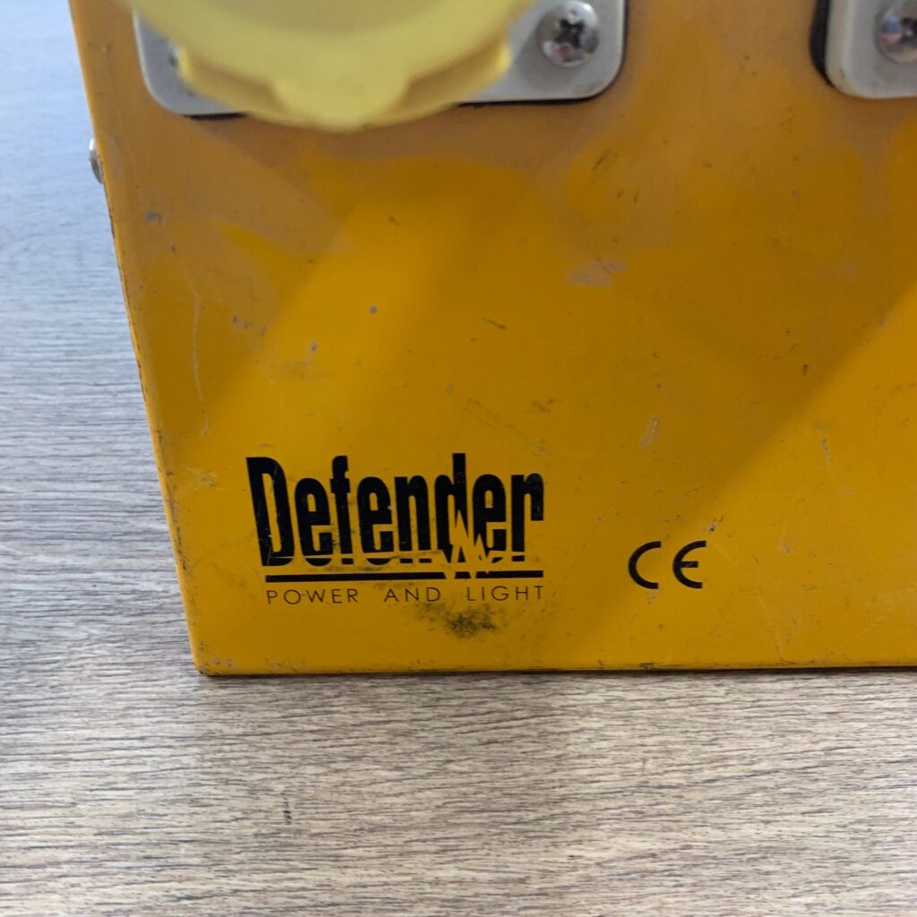Defender E13104 110V 16A 4-Way Splitter Box Power Distribution Unit IP44