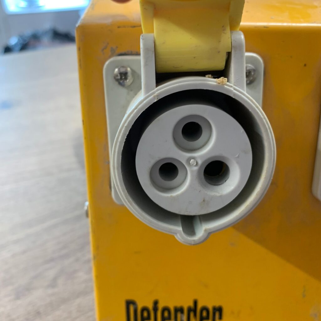 Defender E13104 110V 16A 4-Way Splitter Box Power Distribution Unit IP44
