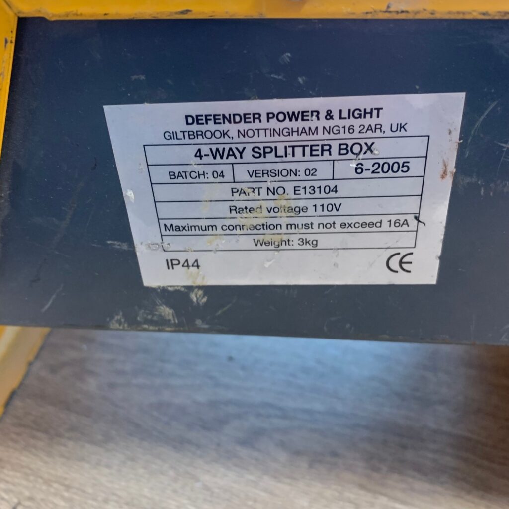 Defender E13104 110V 16A 4-Way Splitter Box Power Distribution Unit IP44
