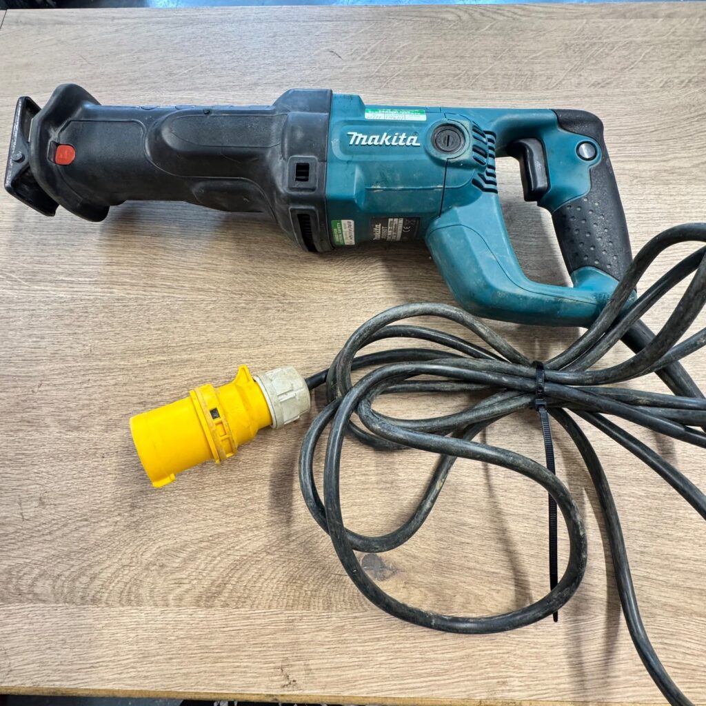 Makita JR3050T 110V 940W Reciprocating Saw Sabre Saw with Case