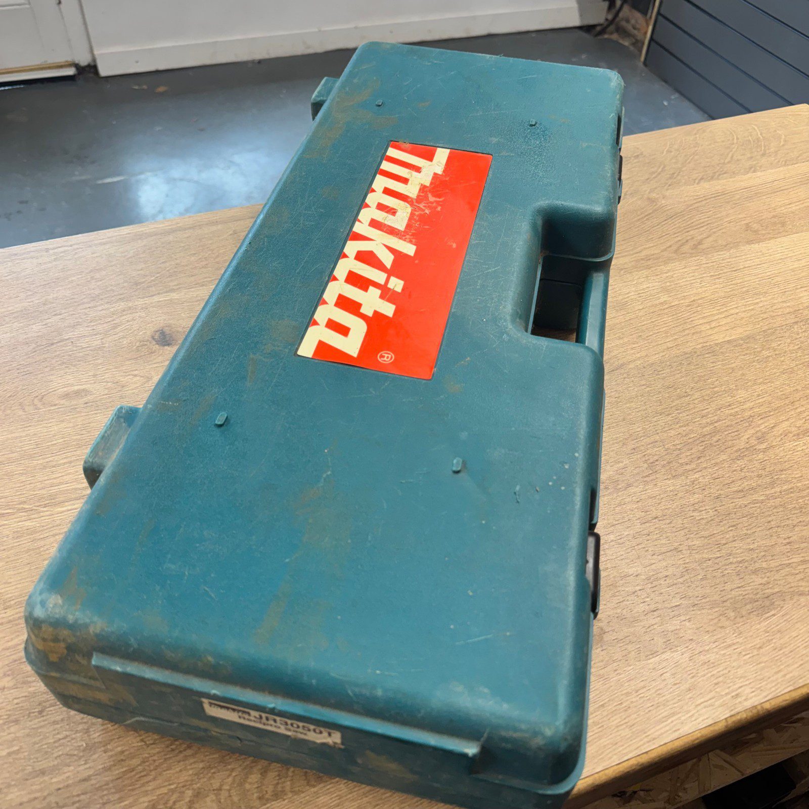 Makita JR3050T 110V 940W Reciprocating Saw Sabre Saw with Case - Image 2