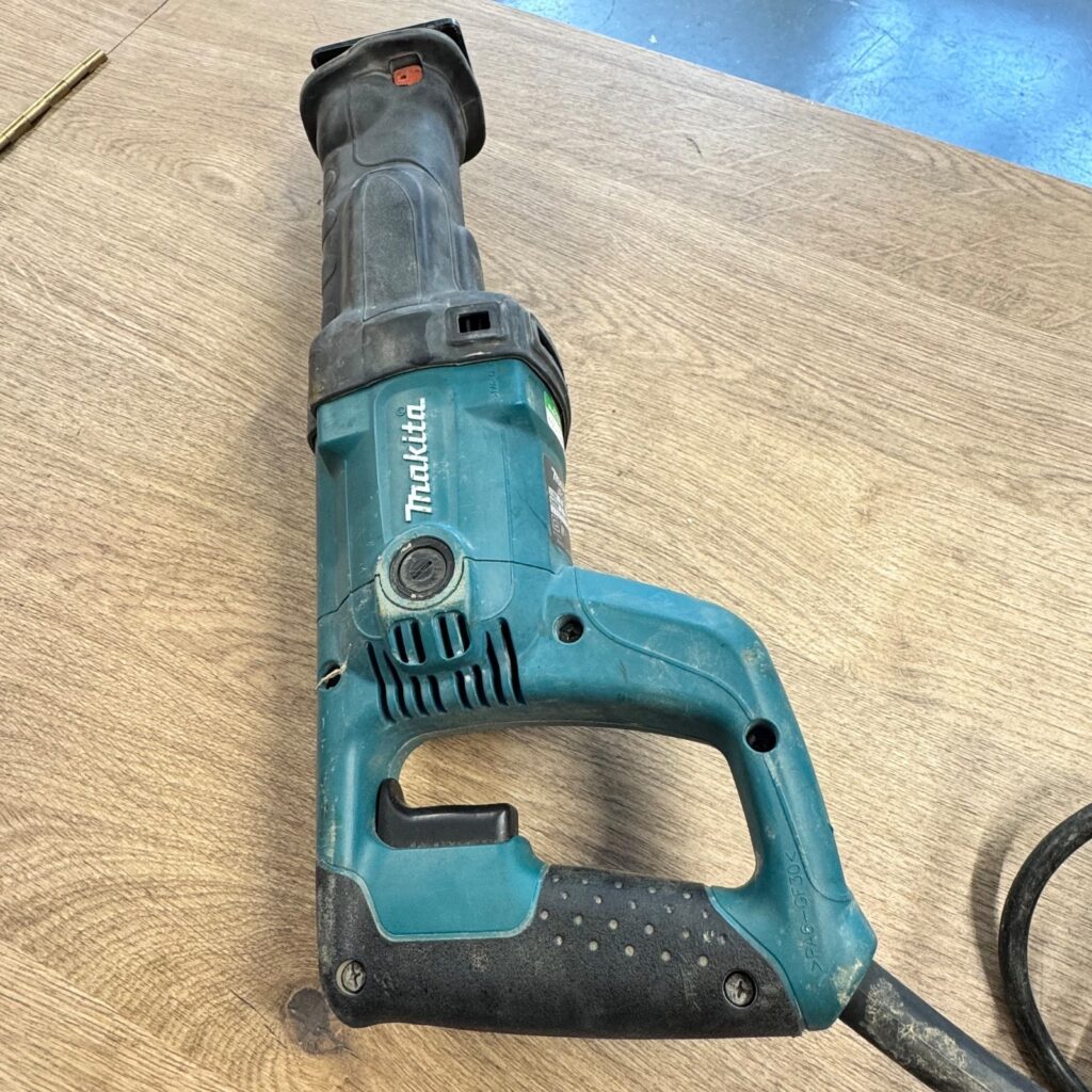 Makita JR3050T 110V 940W Reciprocating Saw Sabre Saw with Case