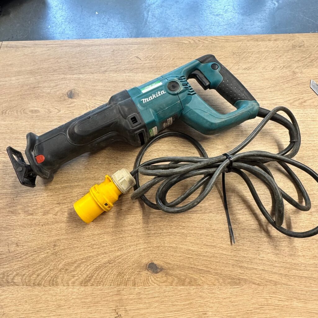 Makita JR3050T 110V 940W Reciprocating Saw Sabre Saw with Case