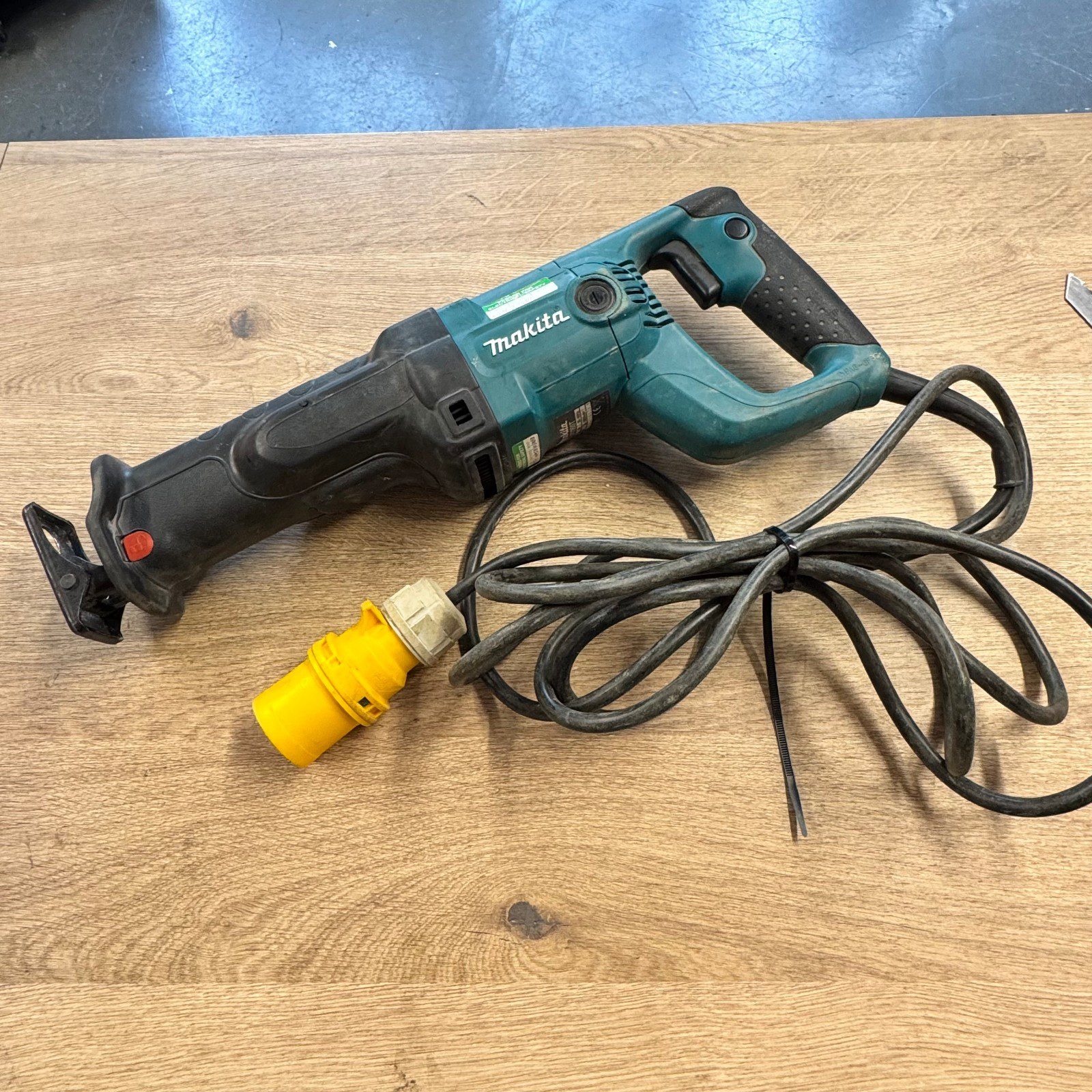 Makita JR3050T 110V 940W Reciprocating Saw Sabre Saw with Case - Image 12