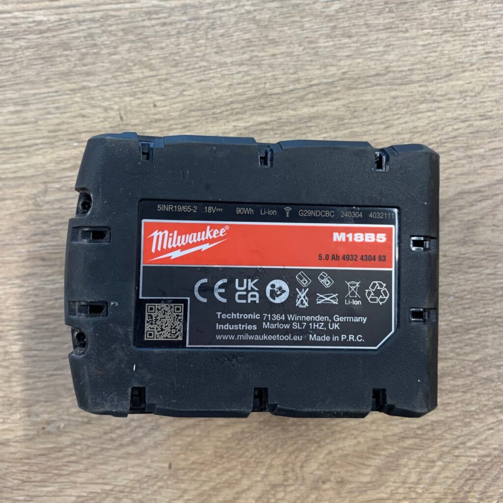 Milwaukee M18B5 18V 5.0Ah REDLITHIUM Li-Ion Battery Pack 90Wh
