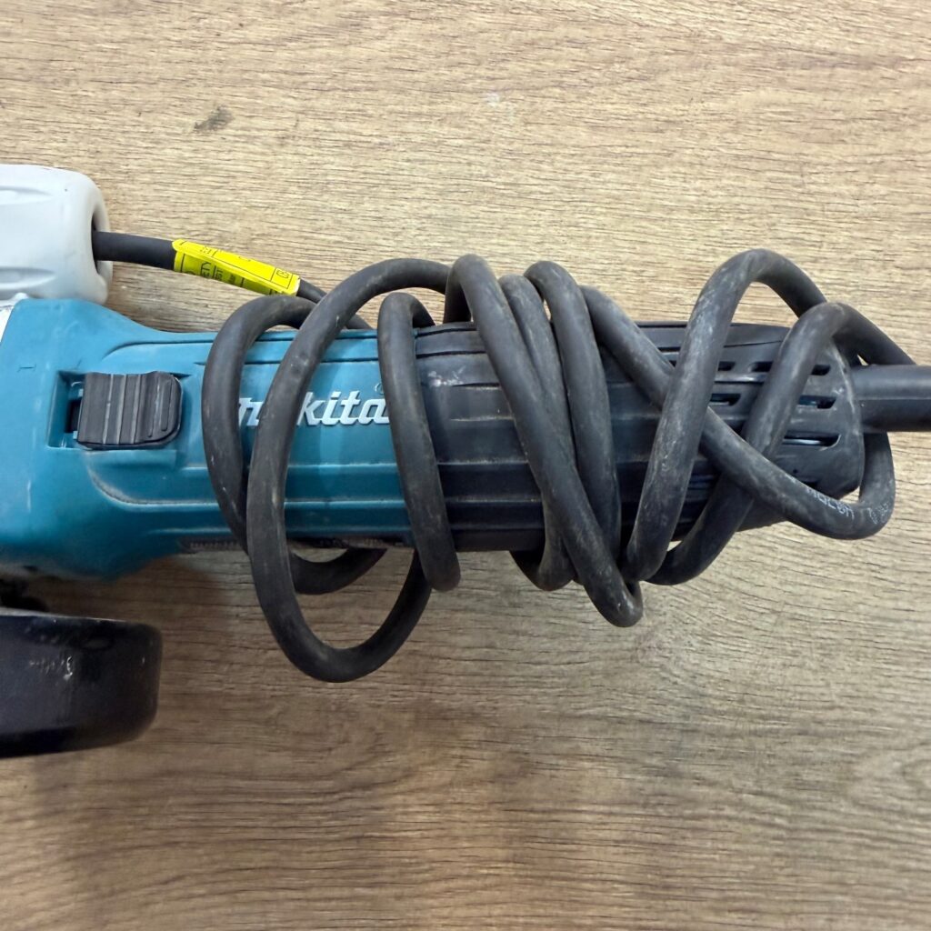 Makita GA4530R 110V 720W 115mm Angle Grinder Anti-Restart Serviced