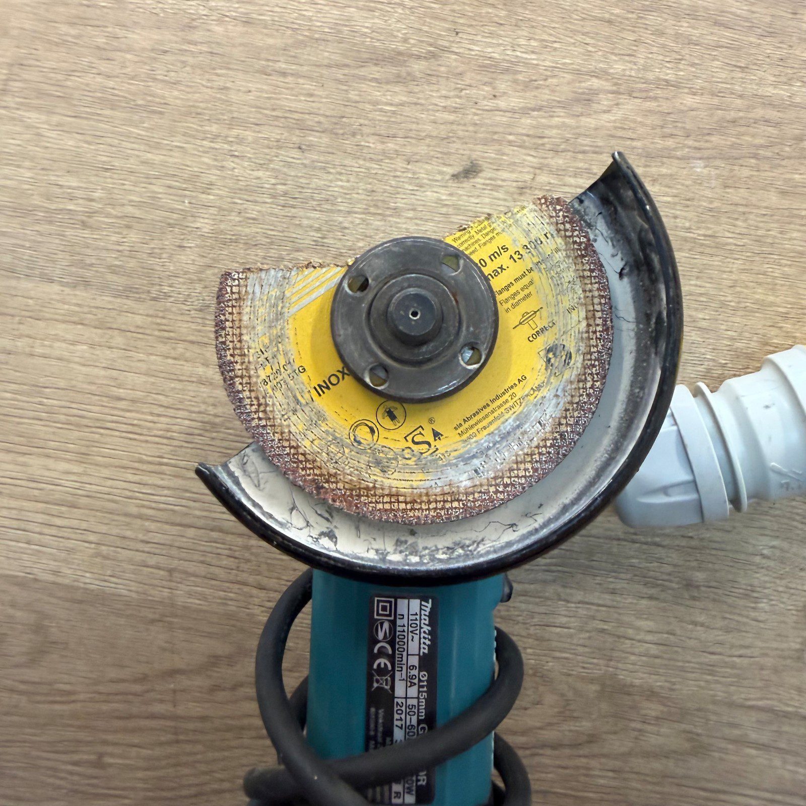 Makita GA4530R 110V 720W 115mm Angle Grinder Anti-Restart Serviced - Image 5