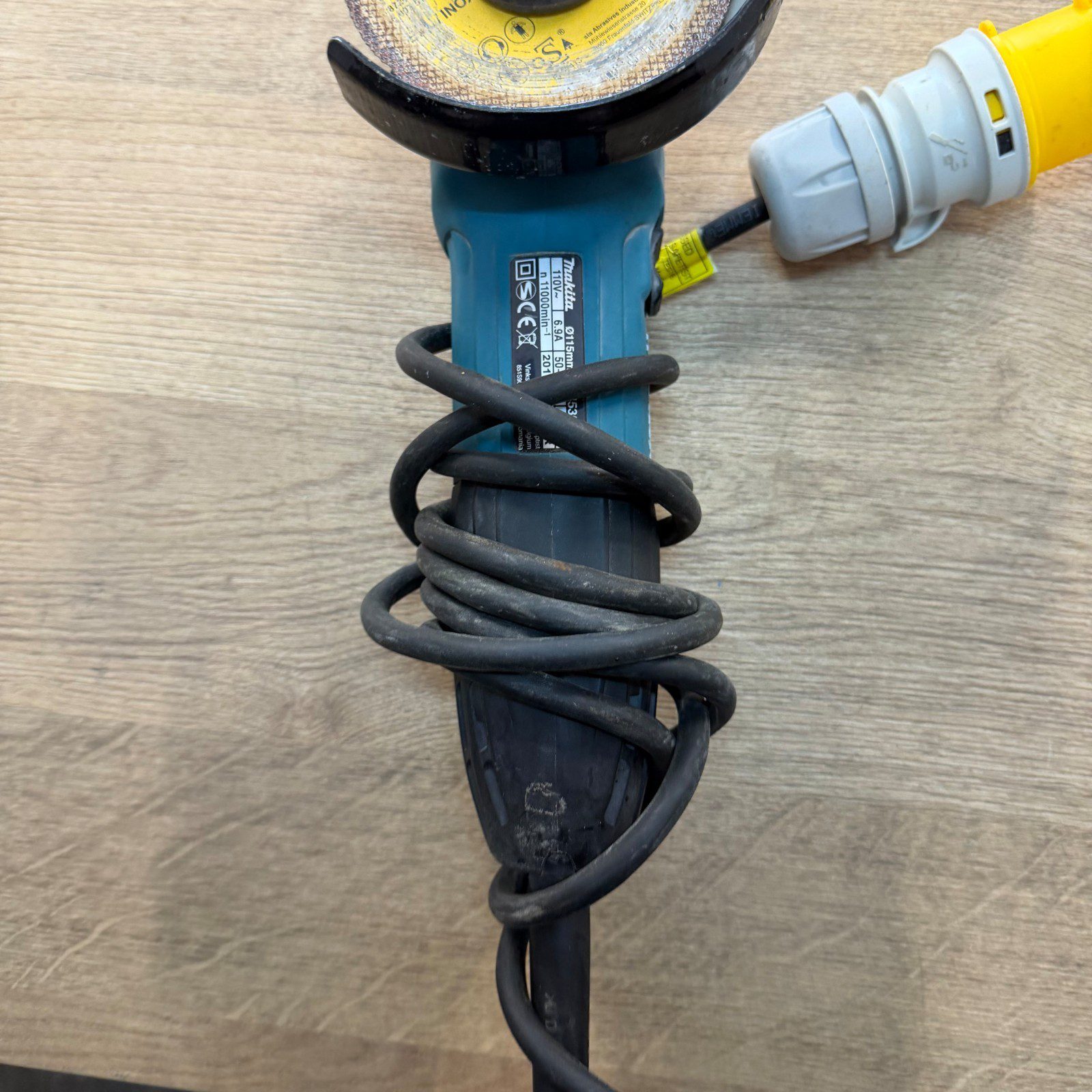Makita GA4530R 110V 720W 115mm Angle Grinder Anti-Restart Serviced - Image 6