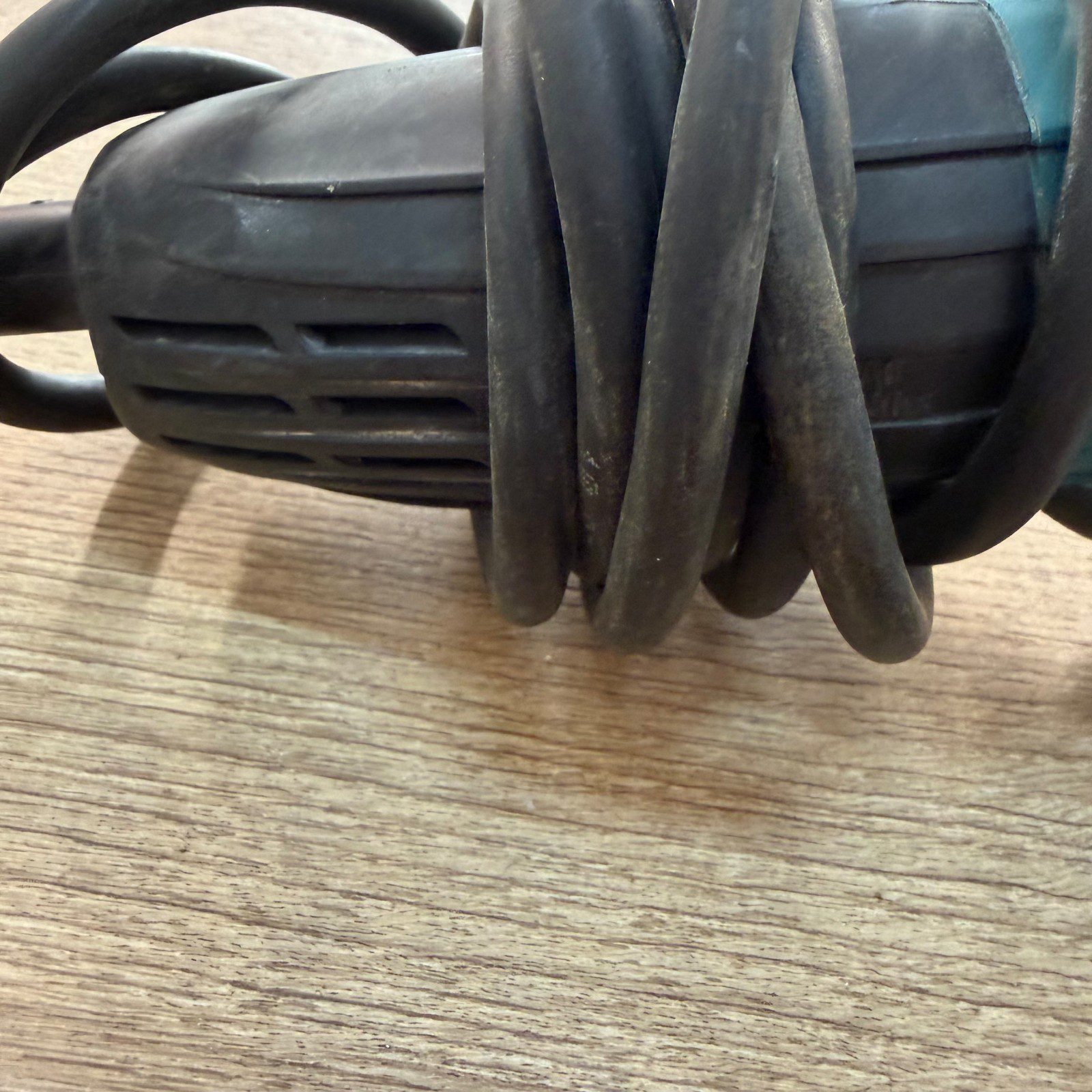 Makita GA4530R 110V 720W 115mm Angle Grinder Anti-Restart Serviced - Image 7
