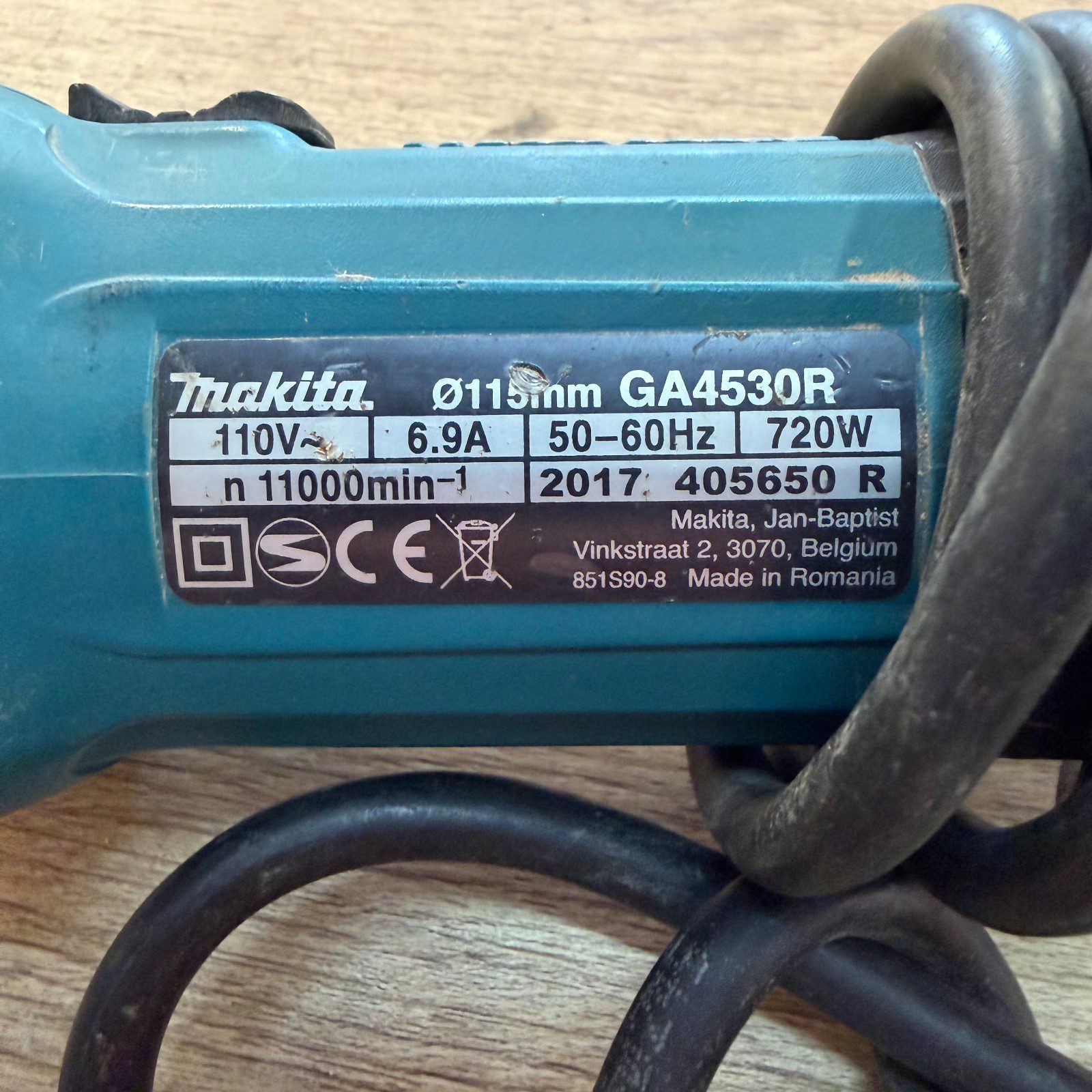 Makita GA4530R 110V 720W 115mm Corded Angle Grinder 4.5 Inch Used - Image 4