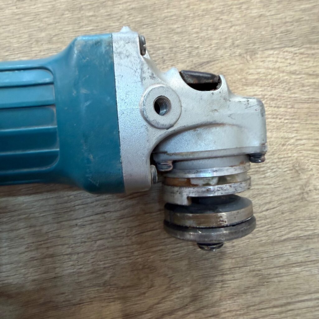 Makita GA4530R 110V 720W 115mm Corded Angle Grinder 4.5 Inch Used