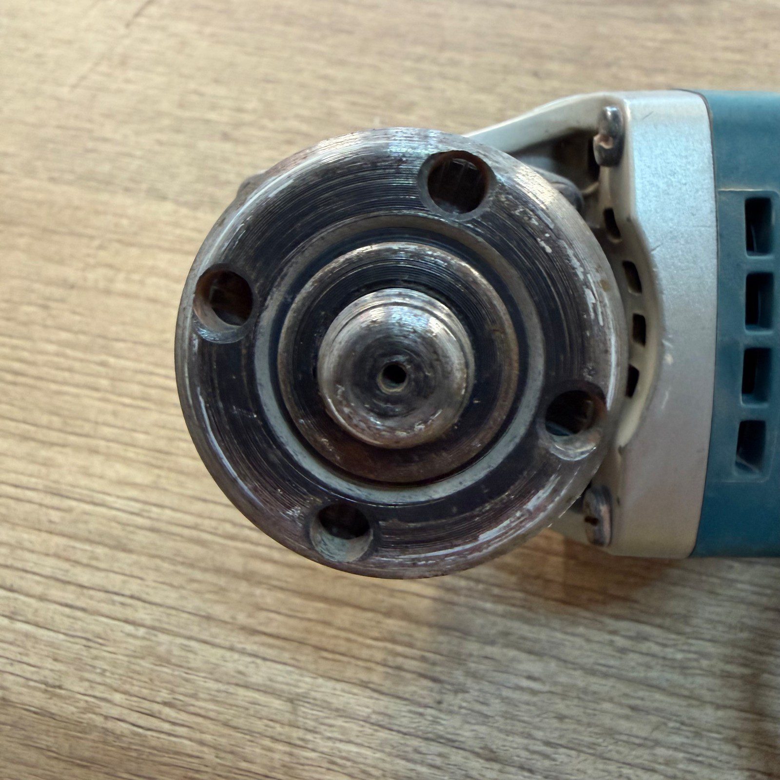 Makita GA4530R 110V 720W 115mm Corded Angle Grinder 4.5 Inch Used - Image 14