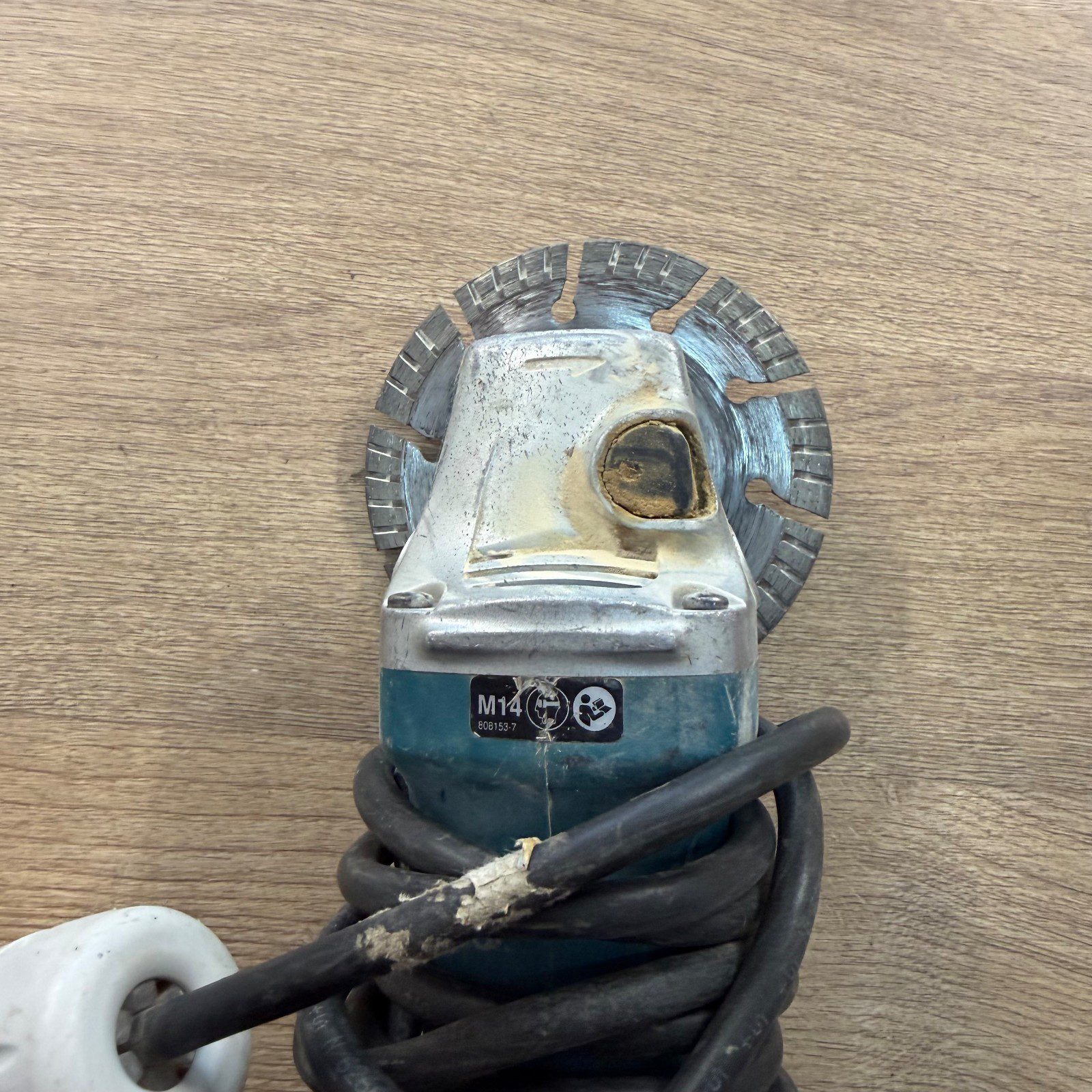 Makita GA4530R 110V 720W 115mm Corded Angle Grinder Used - Image 4
