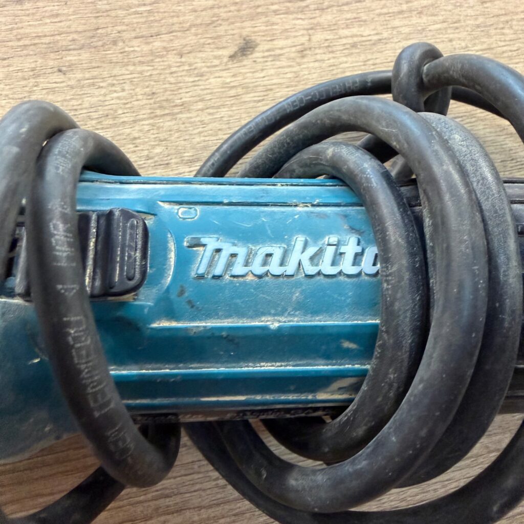 Makita GA4530R 110V 720W 115mm Corded Angle Grinder Used
