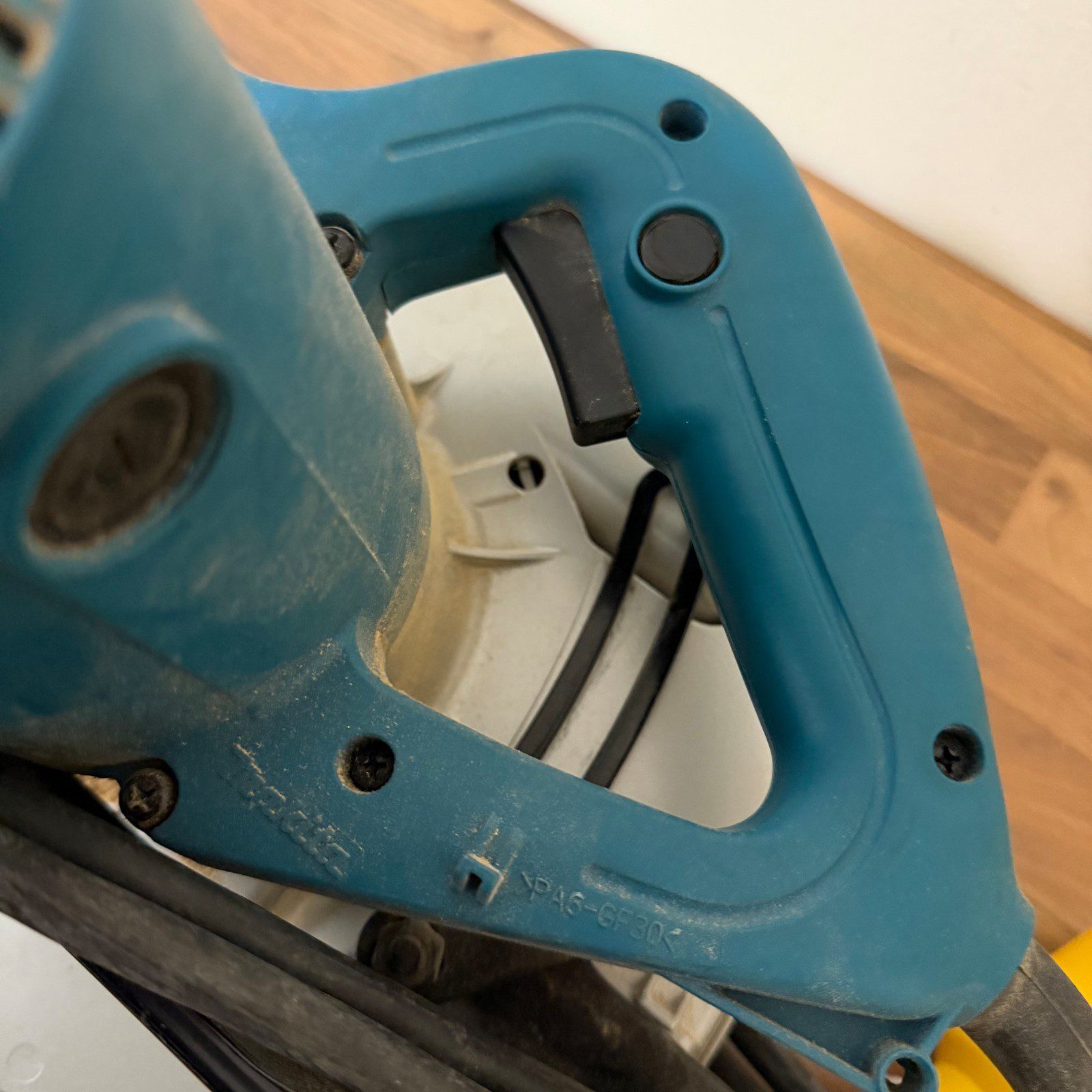 Makita 5704R 110V 190mm 1200W Corded Circular Saw With Blade Serviced - Image 4