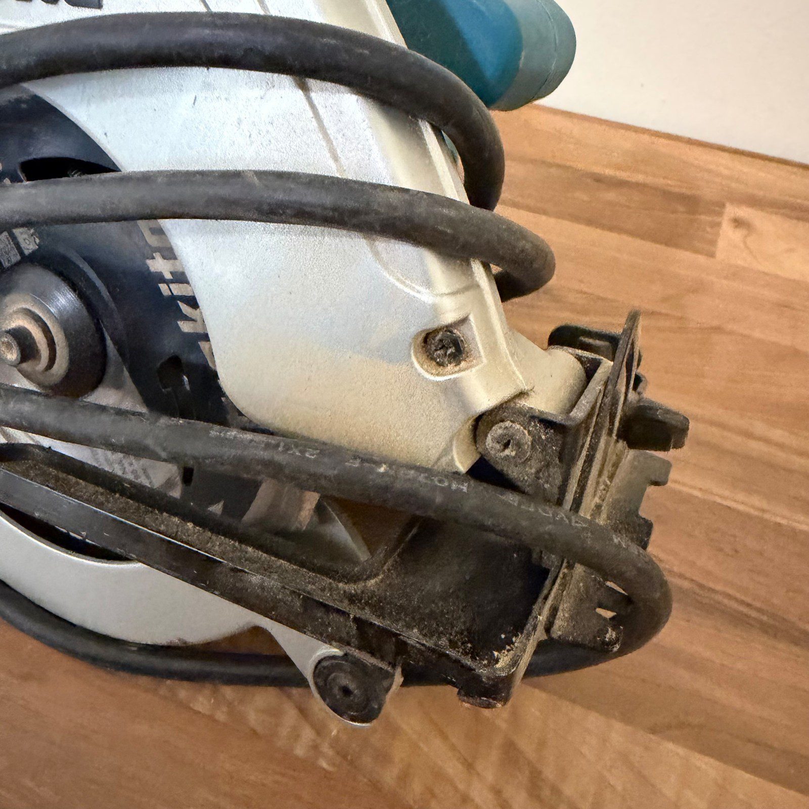 Makita 5704R 110V 190mm 1200W Corded Circular Saw With Blade Serviced - Image 10