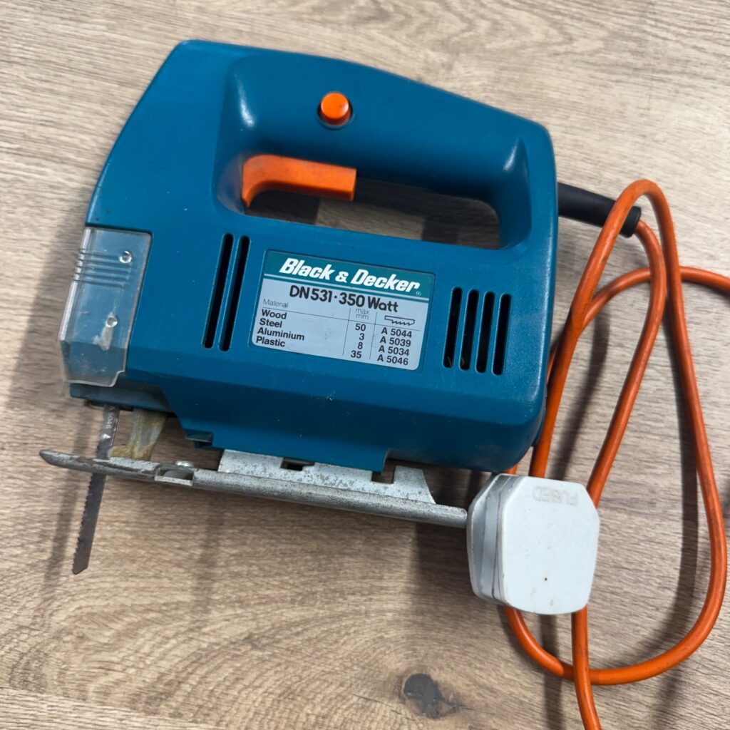 Black & Decker DN531 350W Electric Jigsaw Variable Speed Wood Metal Cutting