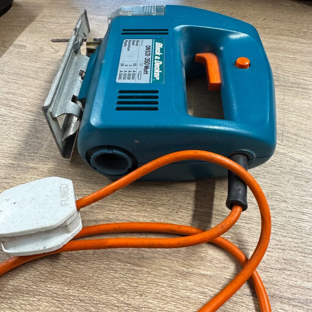 Black & Decker DN531 350W Electric Jigsaw Variable Speed Wood Metal Cutting