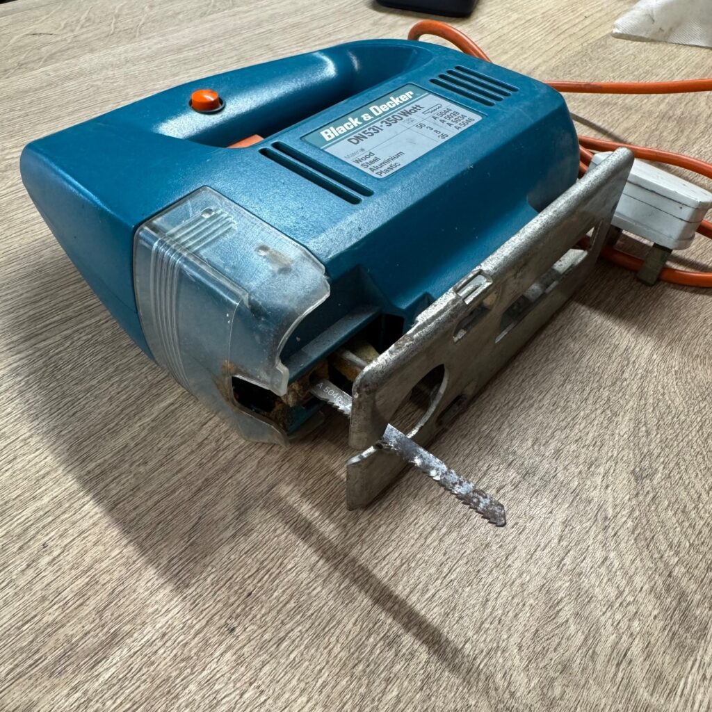 Black & Decker DN531 350W Electric Jigsaw Variable Speed Wood Metal Cutting