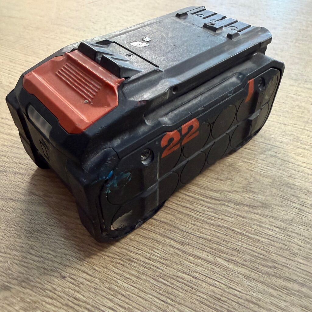 Hilti B 22-110 22V 5.2Ah Li-Ion Battery Pack Used - Casing Wear