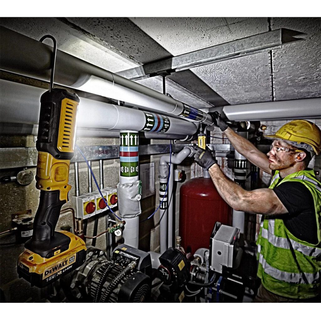 DeWalt DCL050N 18V XR Cordless LED Handheld Area Light Body Only New
