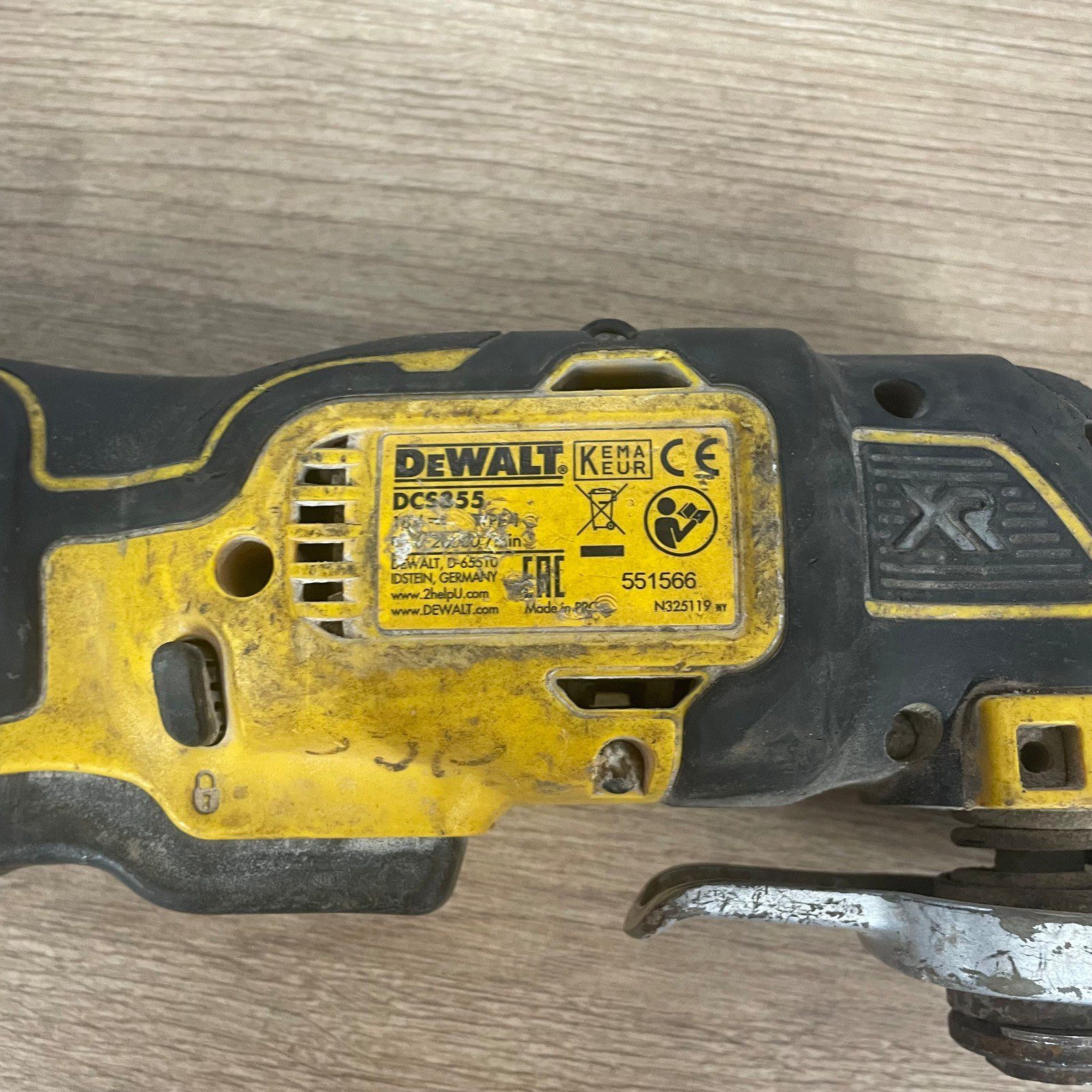DeWalt DCS355 18V XR Brushless Cordless Oscillating Multi Tool Body Only - Image 11