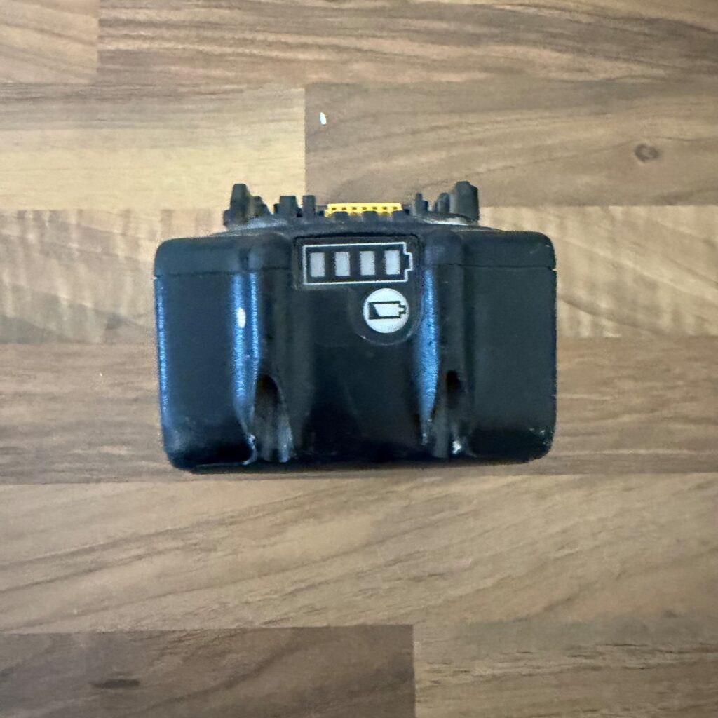 Makita BL1850B 18V LXT 5.0Ah Li-Ion Battery Pack - Good Condition