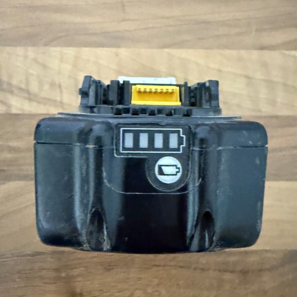 Makita BL1830 18V 3.0Ah LXT Lithium-Ion Battery Pack Used